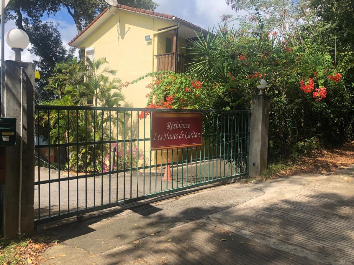 Studio Sainte Anne 2Mn A Pieds De La Plage ,Possibilite Location De Voiture Ngoại thất bức ảnh